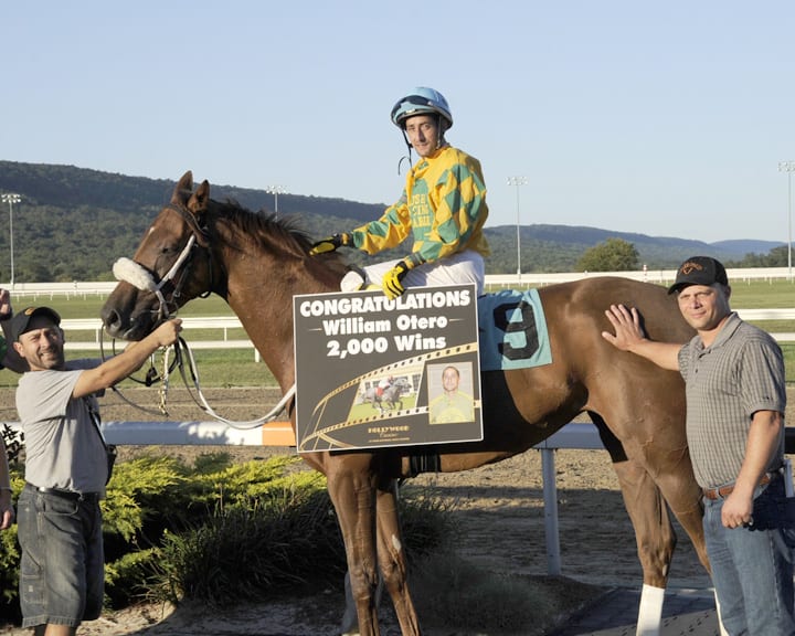 Rider William Otero earns 2,000th victory