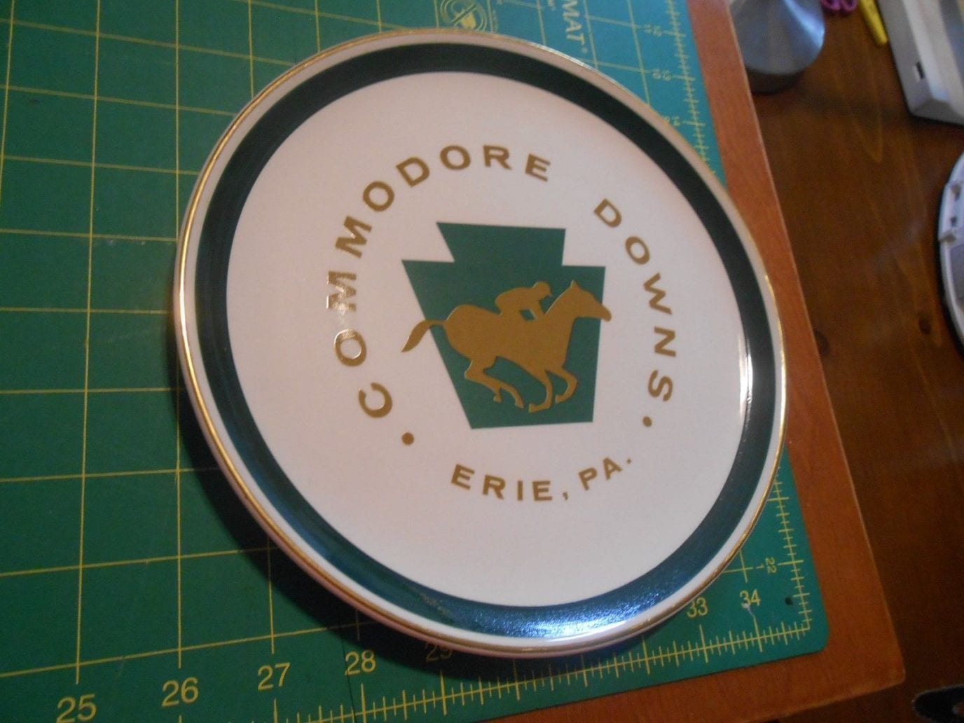 Ghosts of racetracks past Always oldtimers' day at Commodore Downs