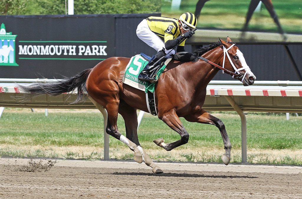 Shahama powers to Monmouth Oaks win